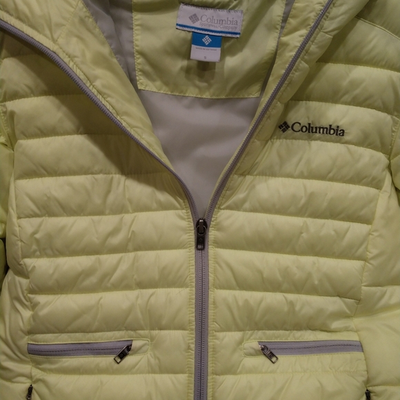 Women's Columbia light puffer jacket. S - lt lime - Picture 3 of 8